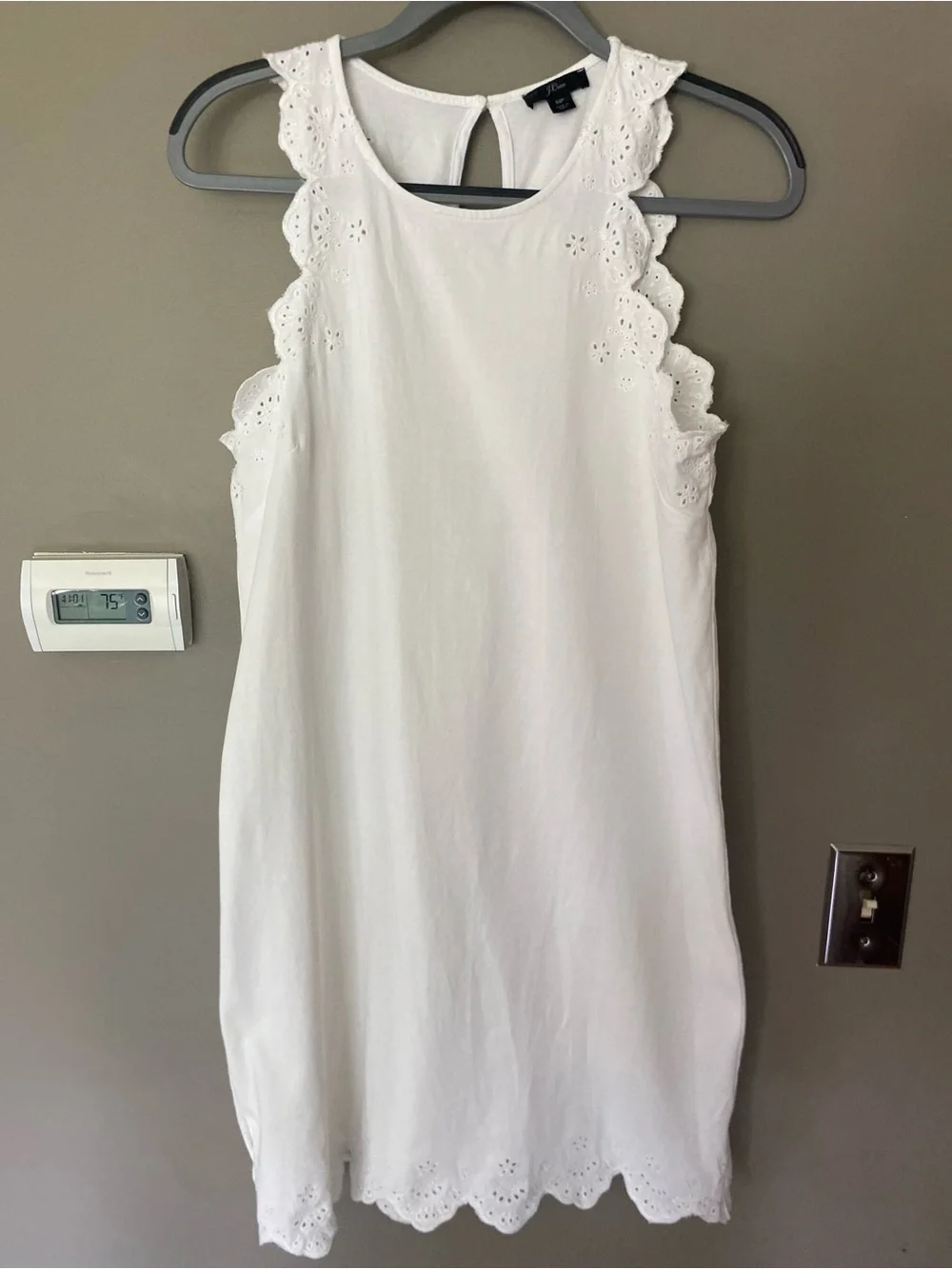 J. CREW Sleeveless White Knit Eyelet & Scallop Trim Tank Shift Dress Size MP